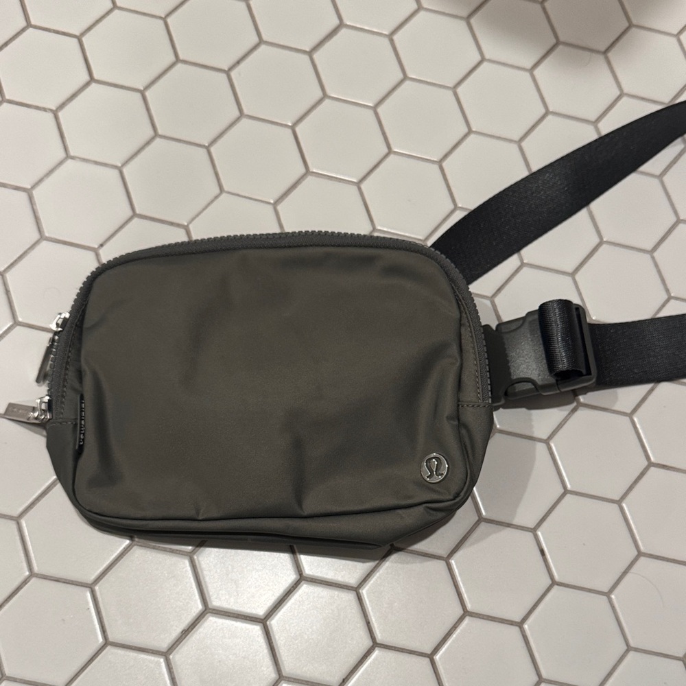 Lulu Olive Crossbody Bag